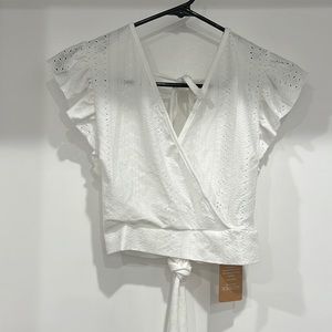 Xs NWT Shein Flutter Sleeve Crop Top